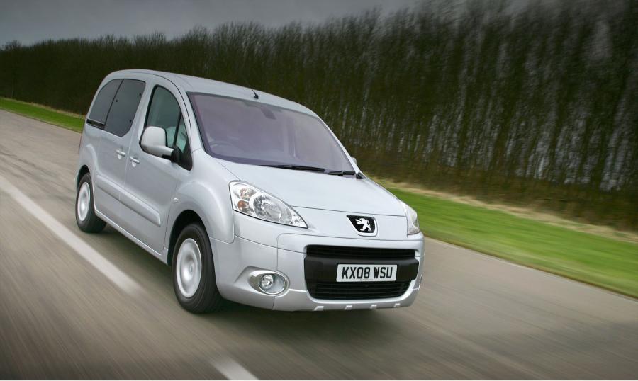  Peugeot Partner Tepee 2008 года  (фото 12 из 20)